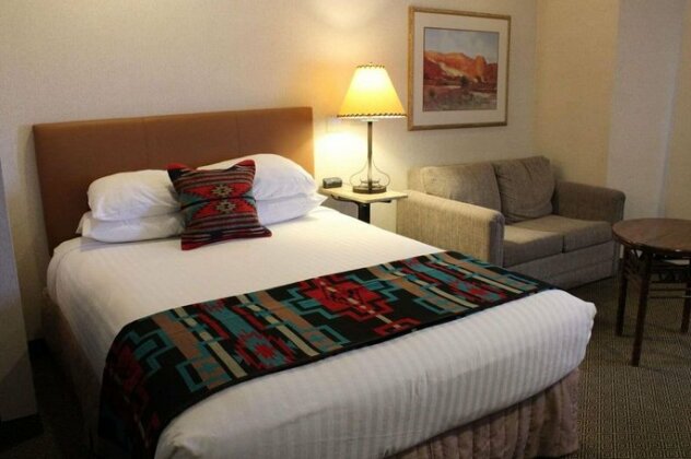 SureStay Collection by Best Western Inn at Santa Fe - Photo3