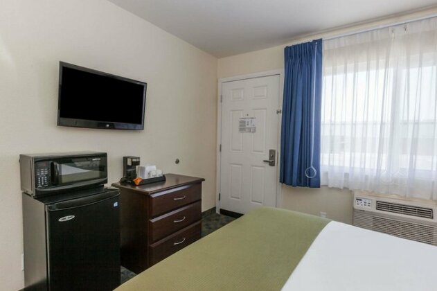 Days Inn by Wyndham Santa Maria - Photo4