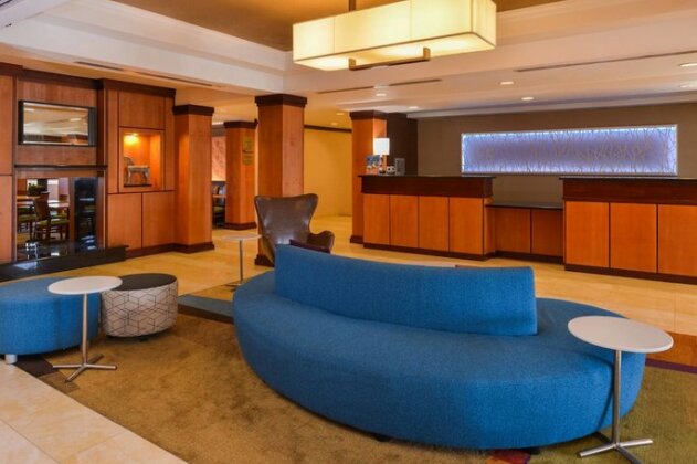 Fairfield Inn & Suites Santa Maria - Photo4