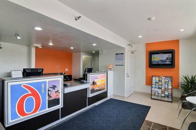 Motel 6 Santa Maria - Photo4