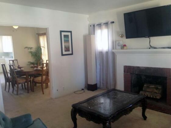 19th Street Vacation Home - Photo2