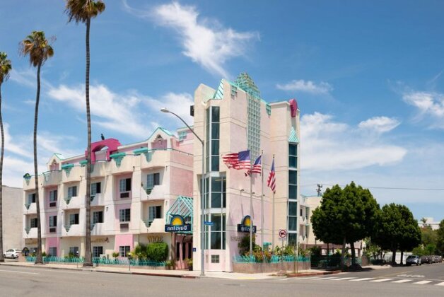 Days Inn by Wyndham Santa Monica Los Angeles