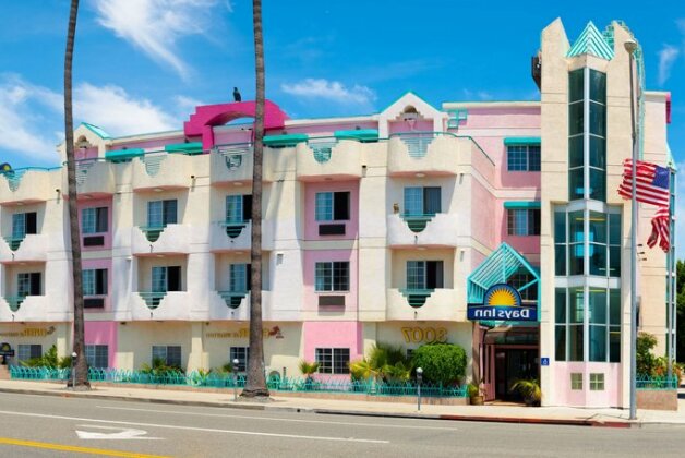 Days Inn by Wyndham Santa Monica Los Angeles - Photo5