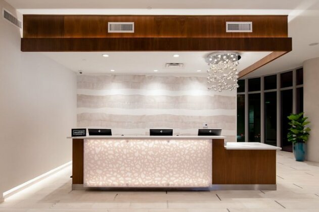 Embassy Suites By Hilton Sarasota - Photo3