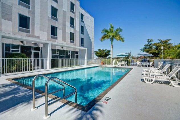 Hampton Inn & Suites Sarasota / Bradenton - Airport - Photo2