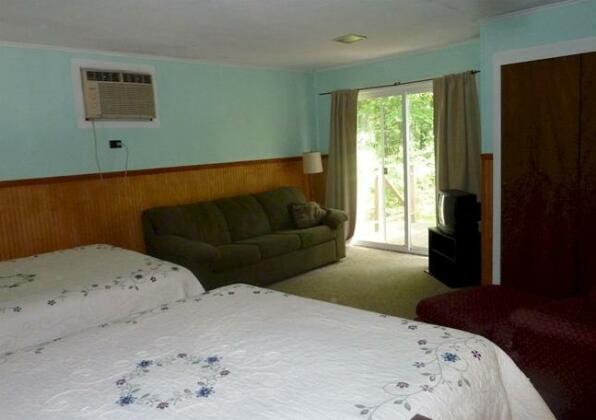 Saratoga Garden Motel - Photo3