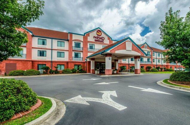 Clarion Suites Conference Center near I-95