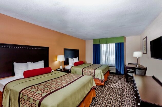 Days Inn & Suites by Wyndham Savannah North I-95 - Photo5
