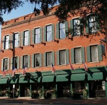 East Bay Inn Historic Inns of Savannah Collection