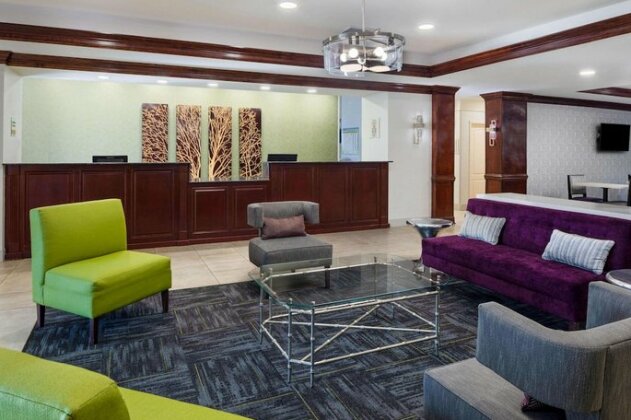 La Quinta Inn & Suites Savannah Airport - Pooler - Photo2