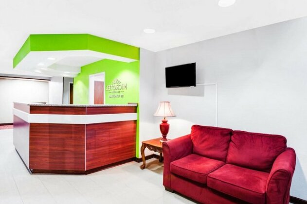 Microtel Inn & Suites by Wyndham Savannah/Pooler - Photo2