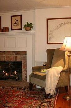 The Inn at Bingham School - Photo3