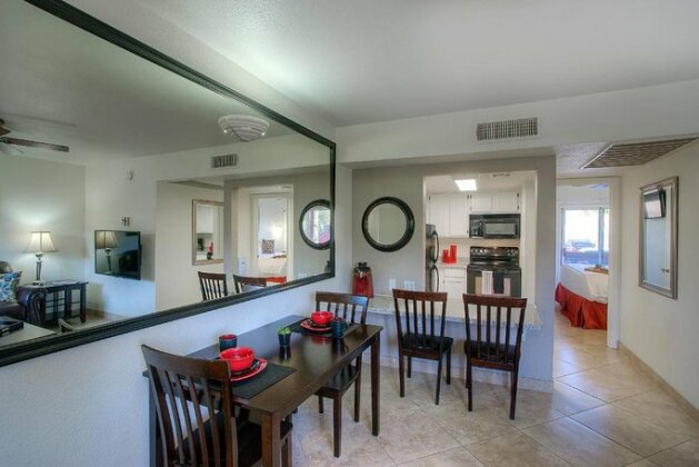 Park Suites at 130 - One Bedroom Apartment - Photo2