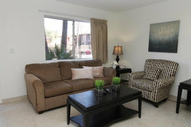 Park Suites at 132 - One Bedroom Apartment - Photo2