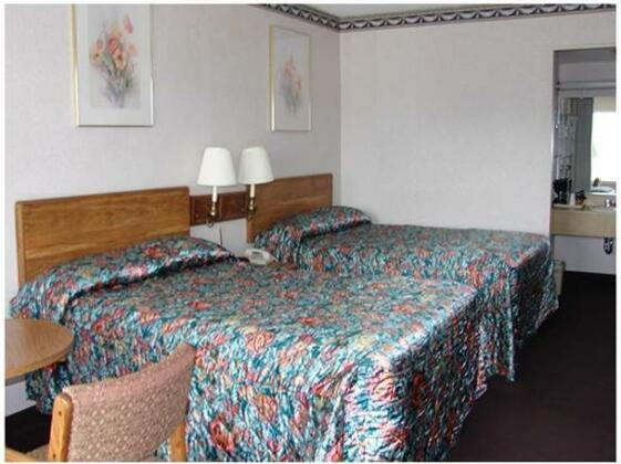 Red Carpet Inn and Suites Scranton - Photo4