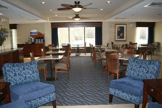 Holiday Inn Express Seaford-Route 13 - Photo2