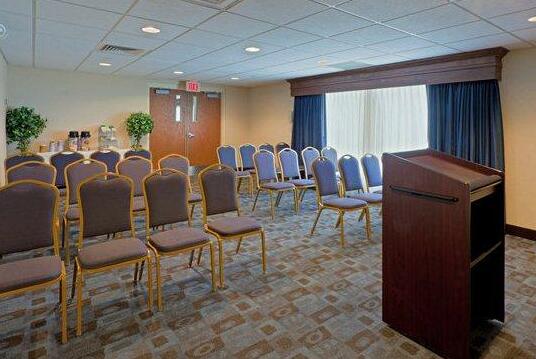Holiday Inn Express Seaford-Route 13 - Photo5