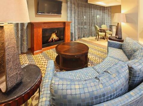 Holiday Inn Express & Suites Searcy - Photo5
