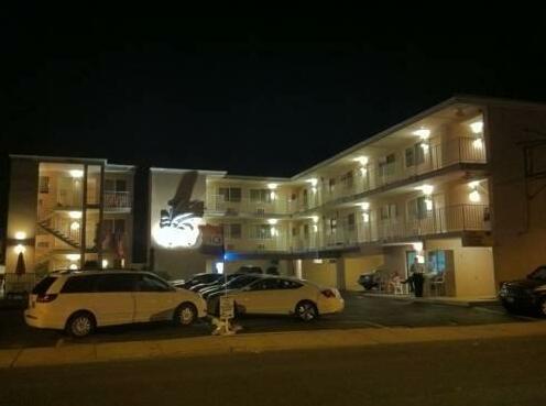 Bay Breeze Motel - Photo5