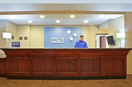 Holiday Inn Express Hotel & Suites Seaside Convention Center - Photo4
