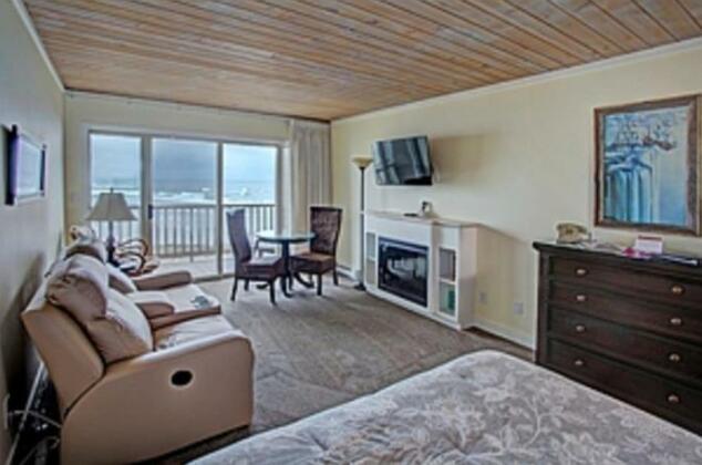 Lanai at the Cove - Photo2