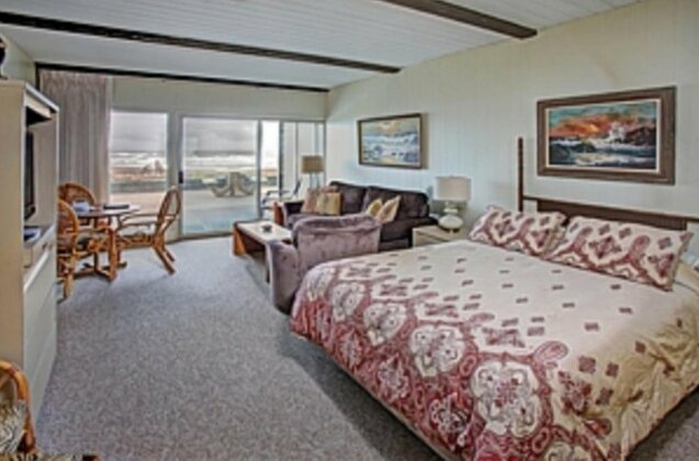Lanai at the Cove - Photo4