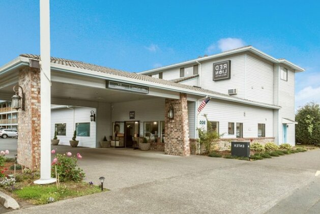 Red Lion Inn & Suites Seaside - Photo2