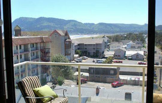 Sand & Sea Resort Condominiums - Photo3
