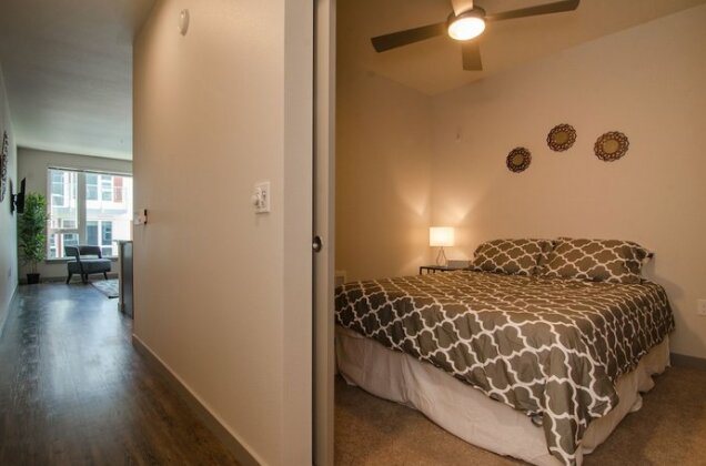 Capital Hill Suites by Luxe Hubs - Photo3