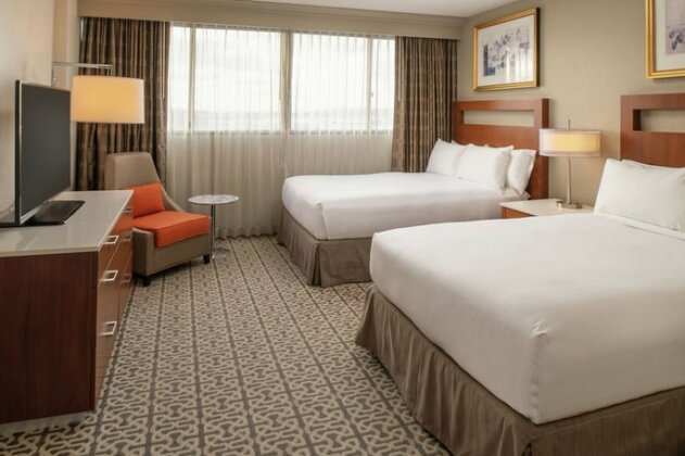 DoubleTree Suites by Hilton Seattle Airport/Southcenter - Photo2
