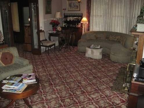 Mildred's Bed & Breakfast - Photo2