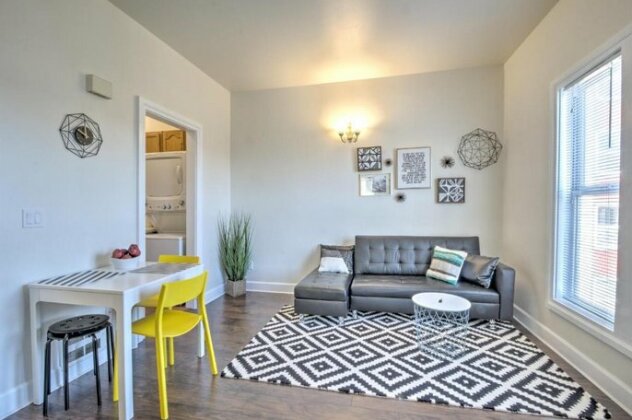Renovated Bright 1 BR in the heart of Capitol Hill - APT B - Photo2