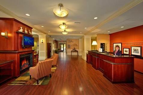 Hampton Inn & Suites Sevierville at Stadium Drive - Photo4