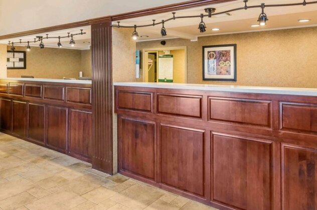 Quality Inn & Suites Sevierville Pigeon Forge - Photo3