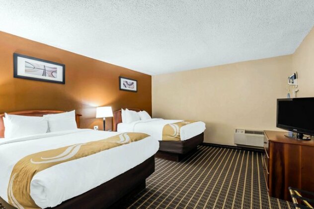 Quality Inn & Suites Sevierville Pigeon Forge - Photo5