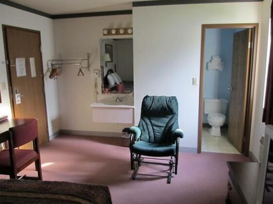 Sunset Inn and Suites Seward - Photo3
