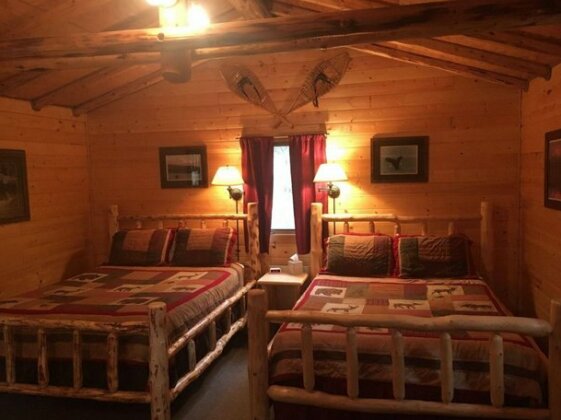 Alaska Creekside Cabins - Photo4