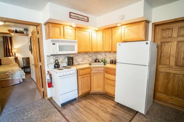Bears Den B&B and Lodging - Photo2