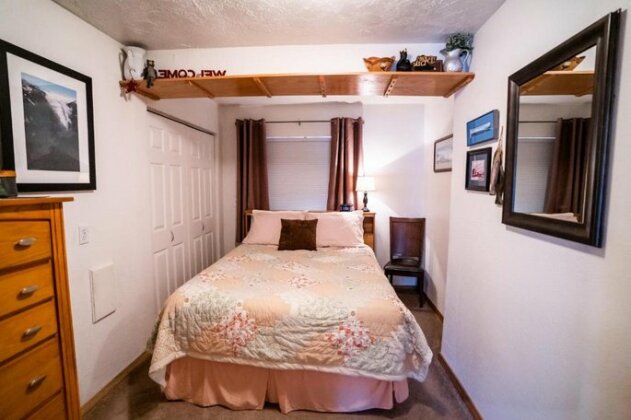 Bears Den B&B and Lodging - Photo5