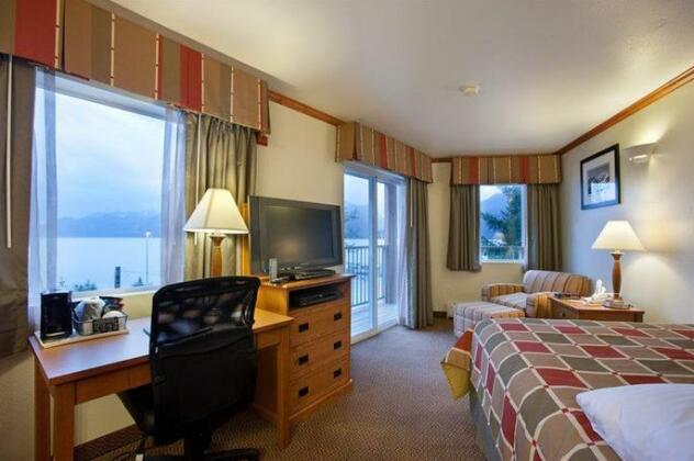Best Western Plus Edgewater Hotel - Photo5