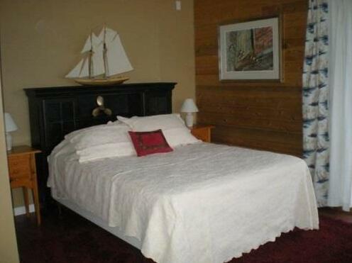 Gammy Bird Inn on the cliff - Photo2