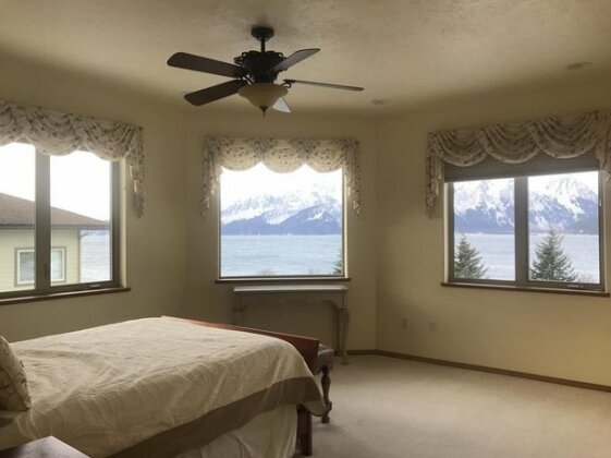 Seward Front Row Townhouse - Photo3