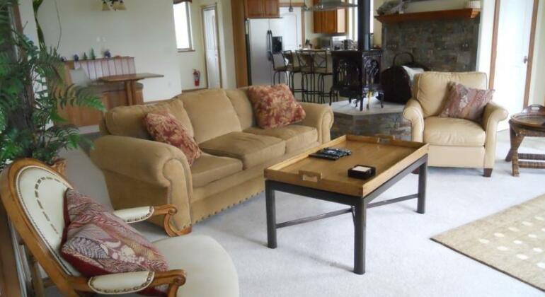 Seward Front Row Townhouse - Photo4