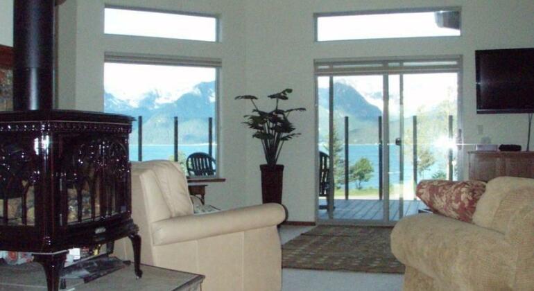 Seward Front Row Townhouse - Photo5