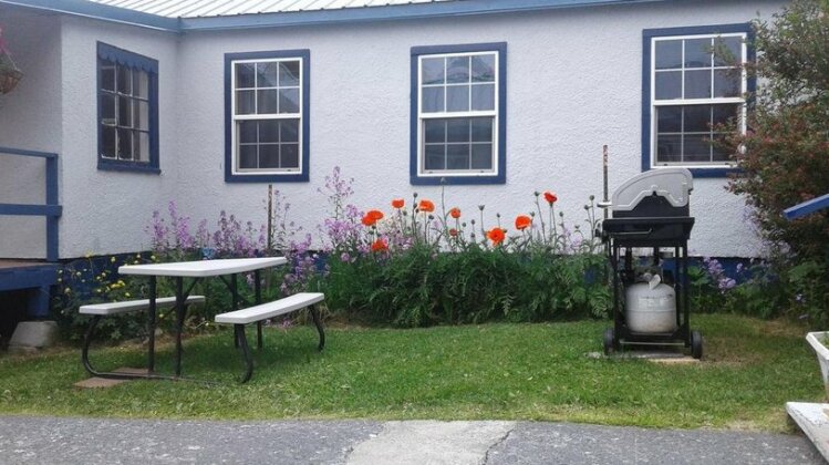The Tides Inn Seward - Photo4