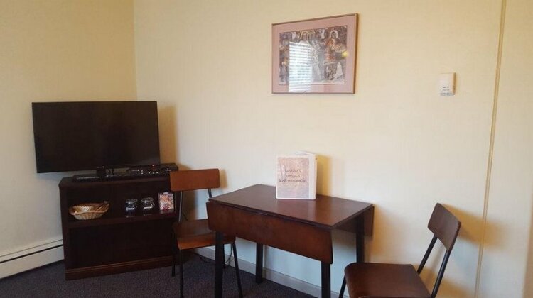 Trailhead Lodging - Photo4