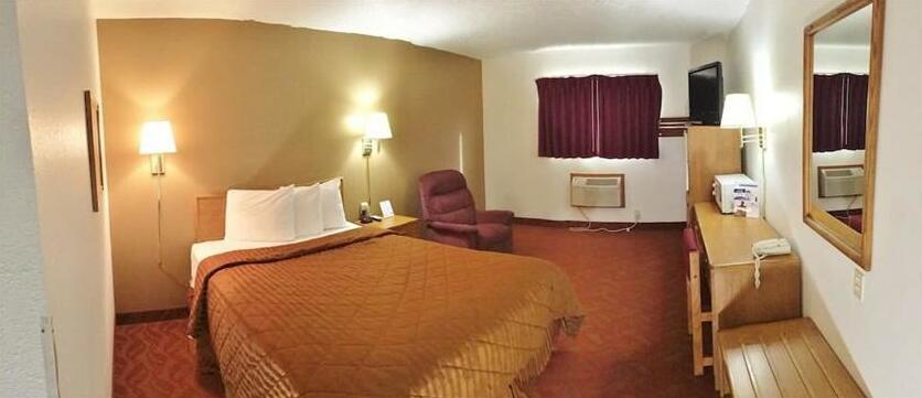 Americas Best Value Inn and Suites Sidney - Photo4