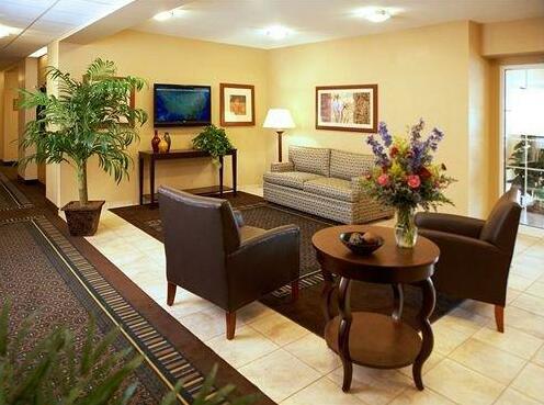 Candlewood Suites Sidney - Photo4