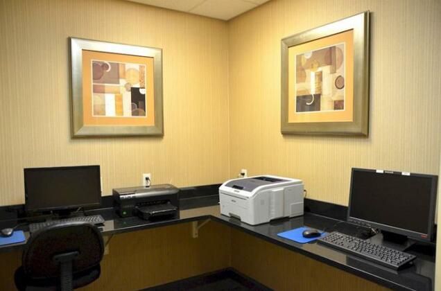 Holiday Inn Express & Suites Sidney - Photo5