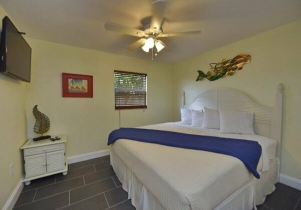 Gulf Holiday by Beachside Management - Photo3